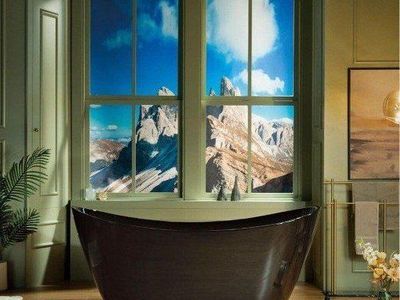 New black acrylic bathtub