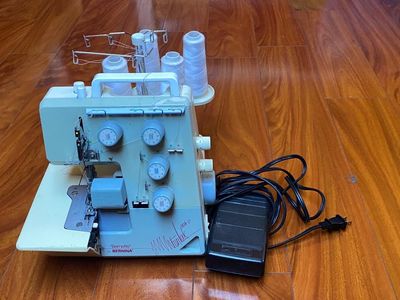 Bernina Bernette Funlock Serger