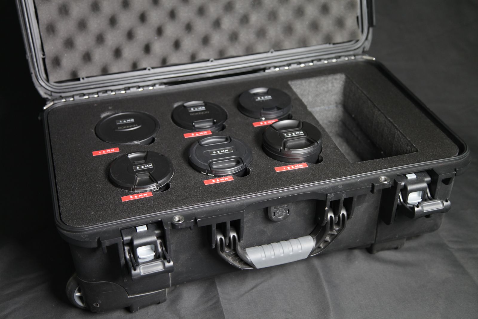 Rokinon Cine DS Lens Set Canon EF 14mm 24mm 35mm 50mm 85mm 135mm + Case