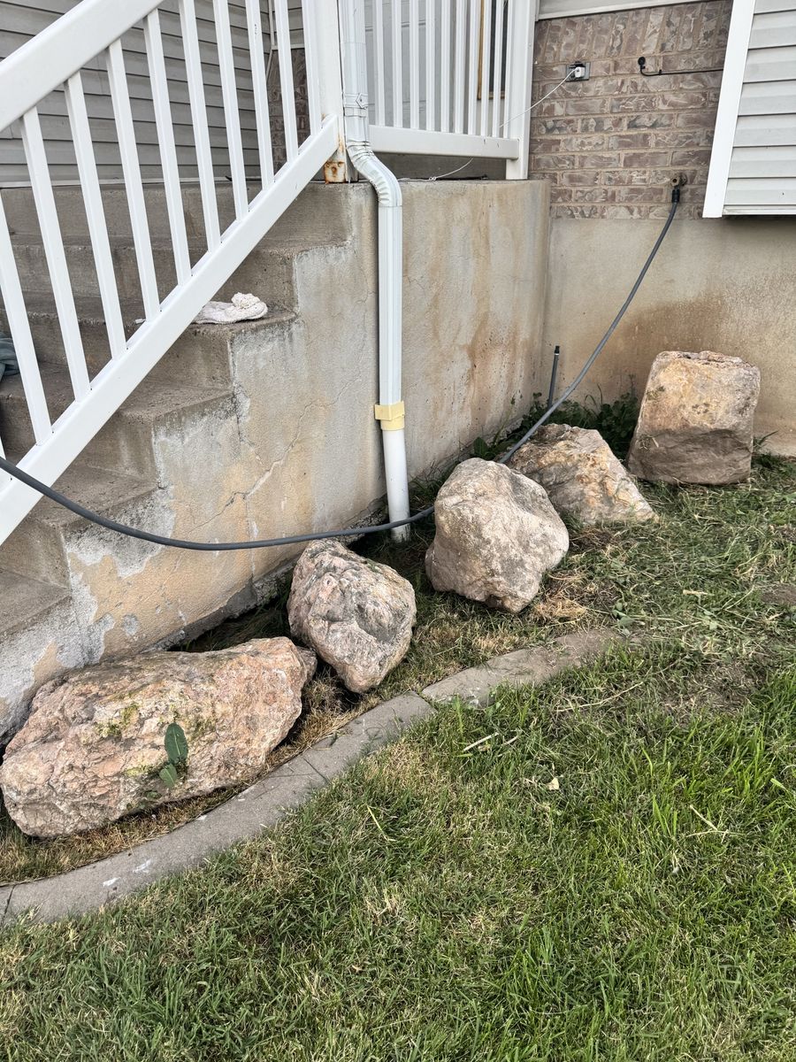 Large Landscaping Rocks - Natural Boulders for Garden & Yard Decoration