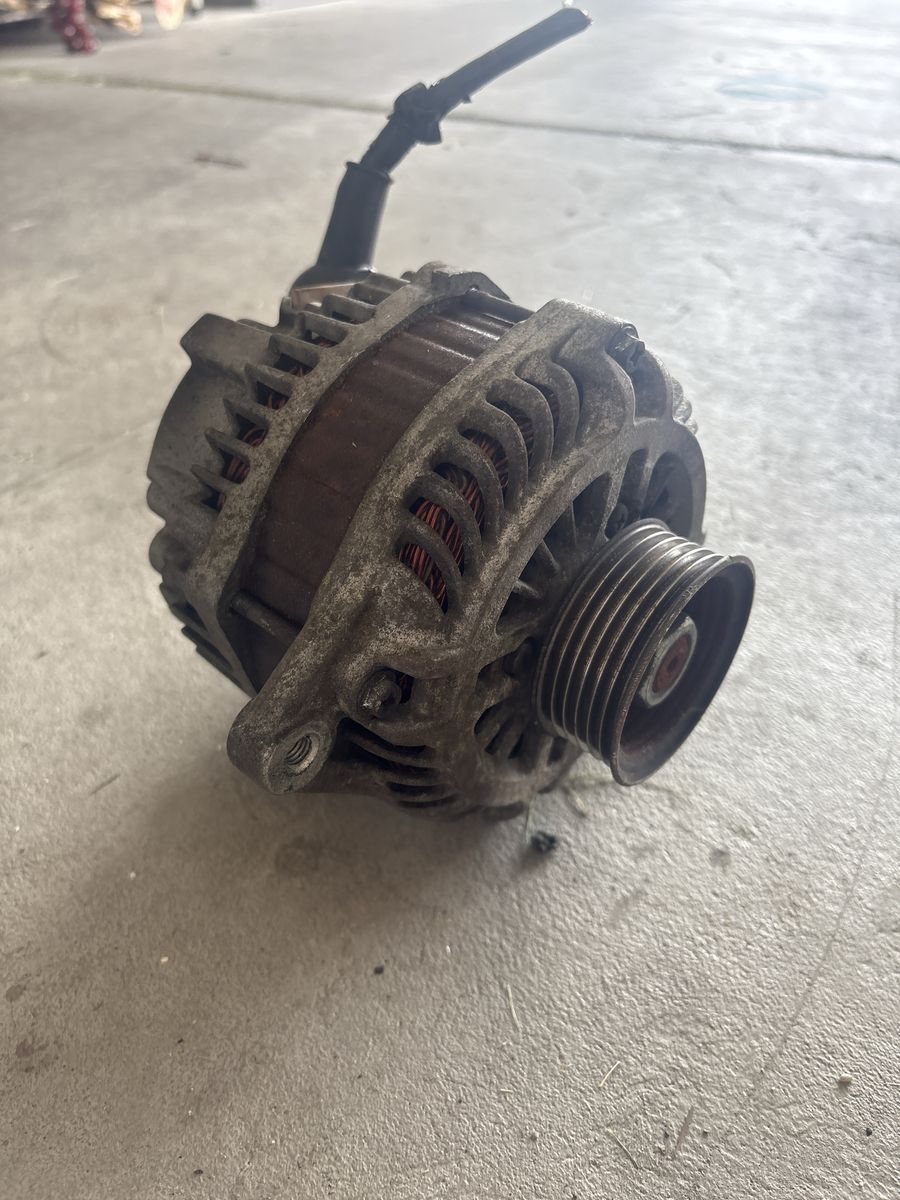 Nissan 350Z/Infiniti G35 VQ35DE Alternator (2005, 50k Miles)