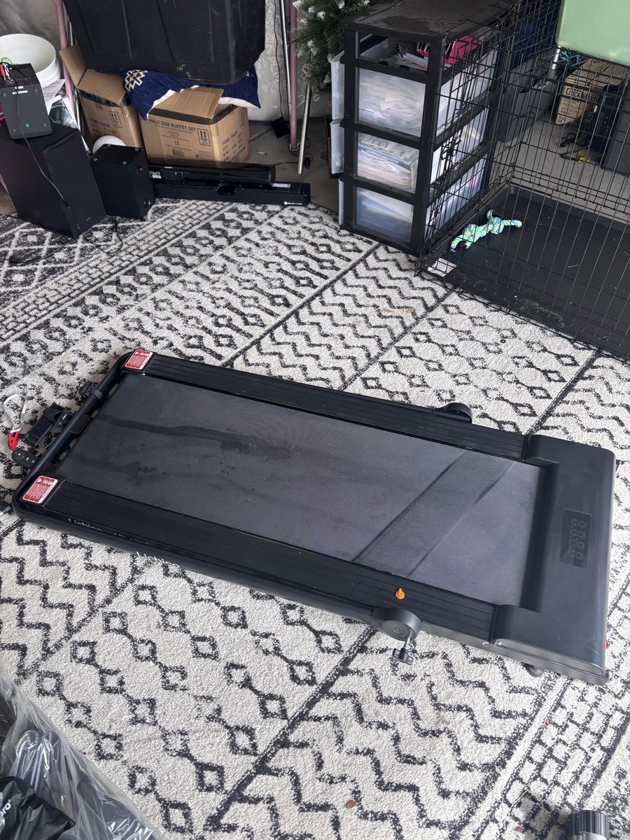 Brand New Lichio Treadmill!!