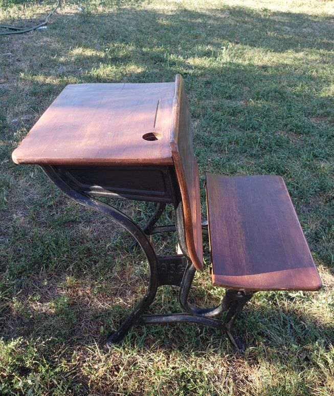 ANTIQUE WOODEN CHILDREN SCHOOL DESK