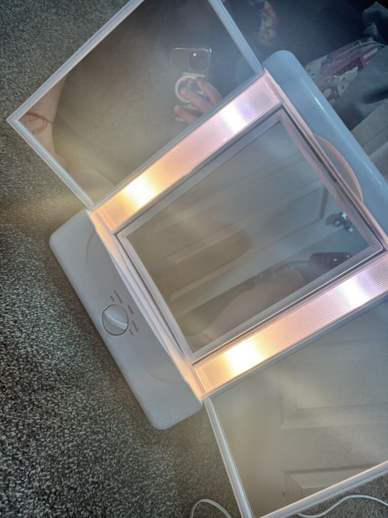 Mini LIght Up Mirror
