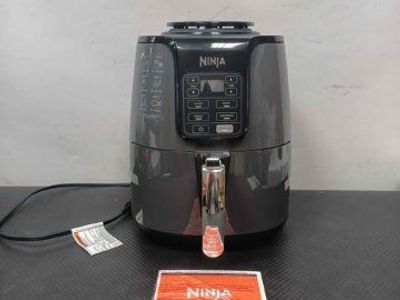 Ninja 4qt Air Fryer - Black AF101: 1550W, Digital
