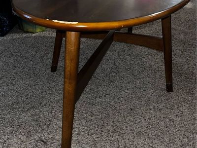 Free Oval Wood Coffee Table