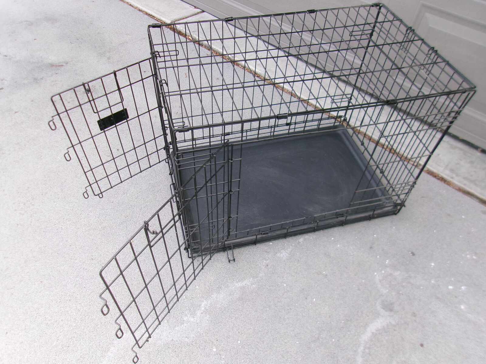 Top Paw 2-Door Black Wire Pet Kennel