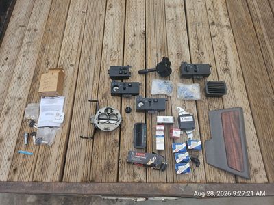 Assorted Jeep Grand Cherokee ZJ & WJ Parts Lot - Sensors, Switches, & Throttle Body