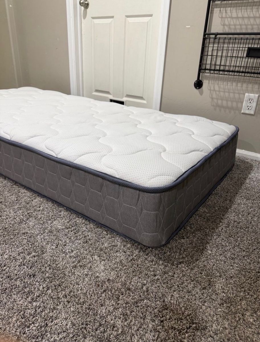 White & Gray Twin Quilted Mattress