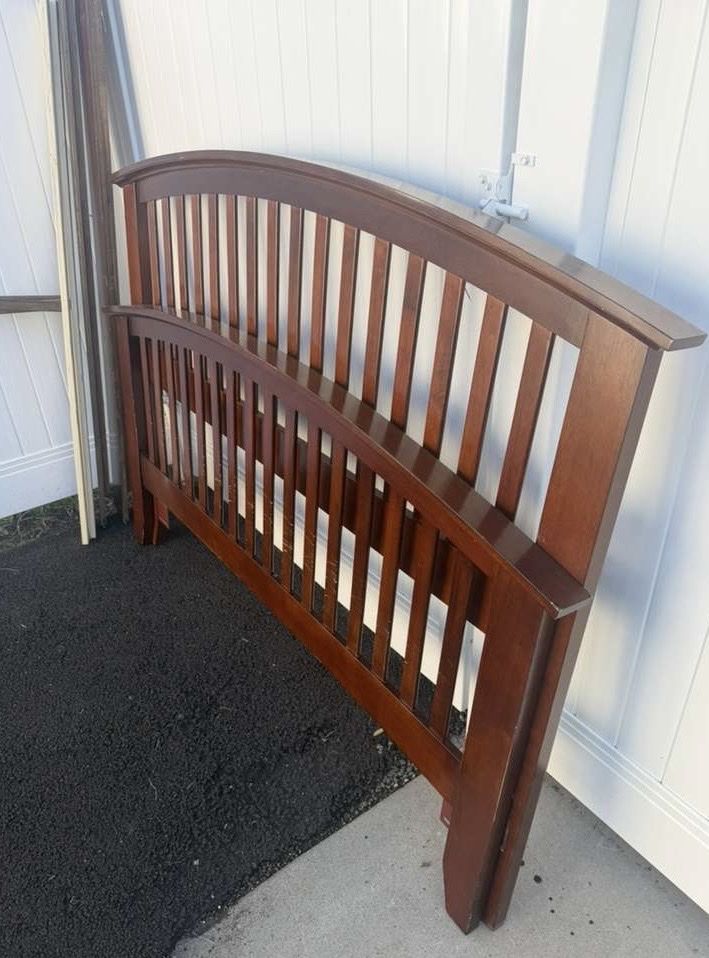 Darling queen Bedframe