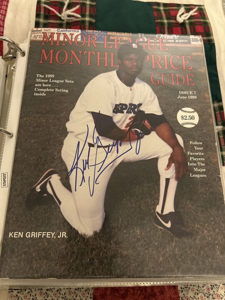 Ken Griffey Jr Autograph Rookie Signed Magazine