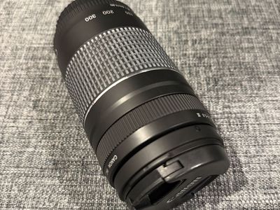 Canon EF 75-300mm f/4-5.6 III Telephoto Zoom Lens - EF Mount - Excellent Condition