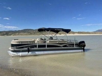 2013 SunTracker Regency 254 Tritoon