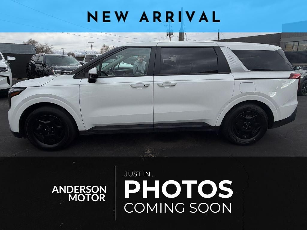 2025 Kia Carnival LXS