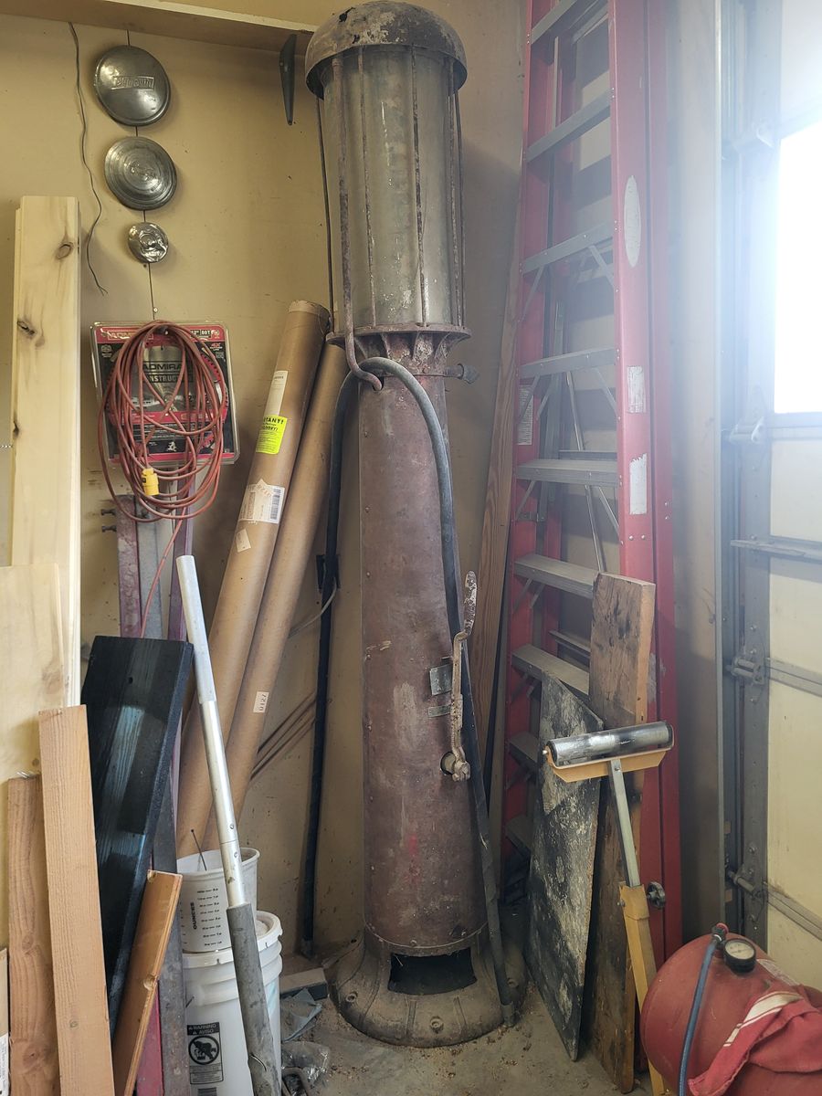 Antique gas pump gravity feed