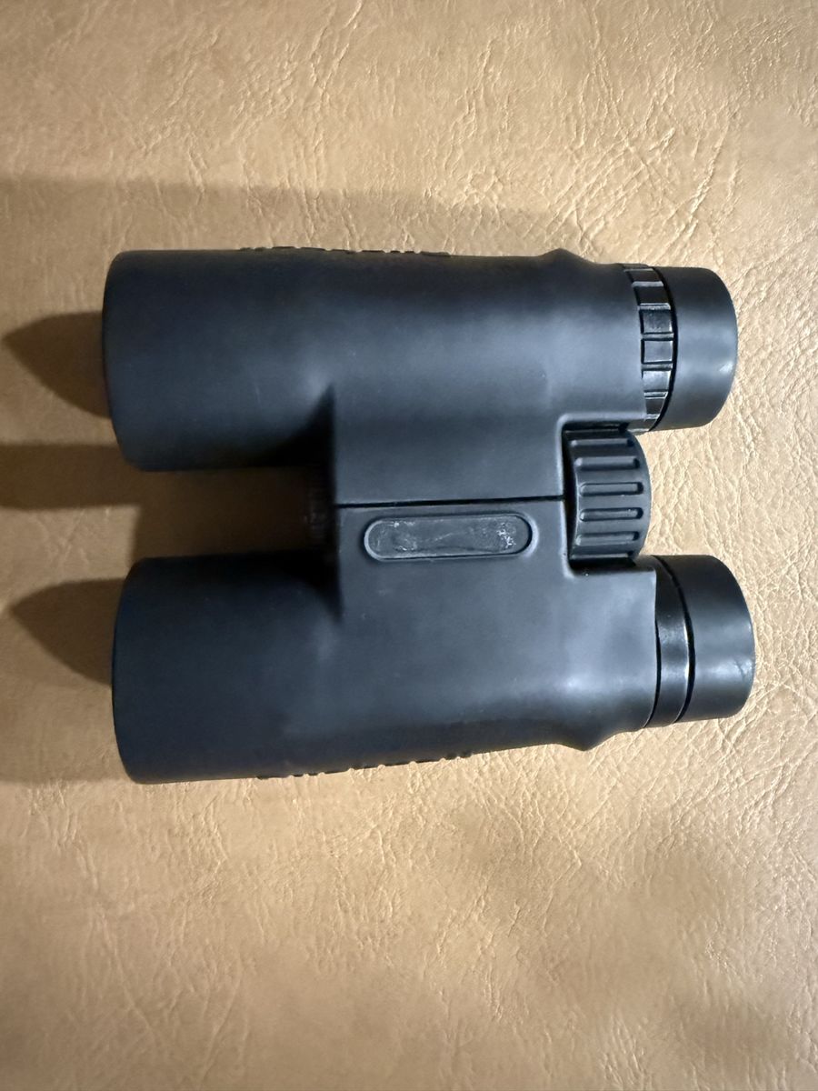 Bushnell Sportsman 10X42 Binoculars with Case