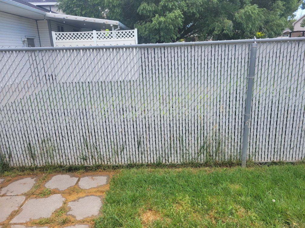 White Chain Link Fence Privacy Slats - Used