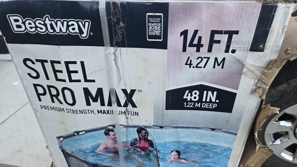 Bestway Steel Pro Max 14ft x 48in Round Above Ground Swimming Pool with Pump & Ladder