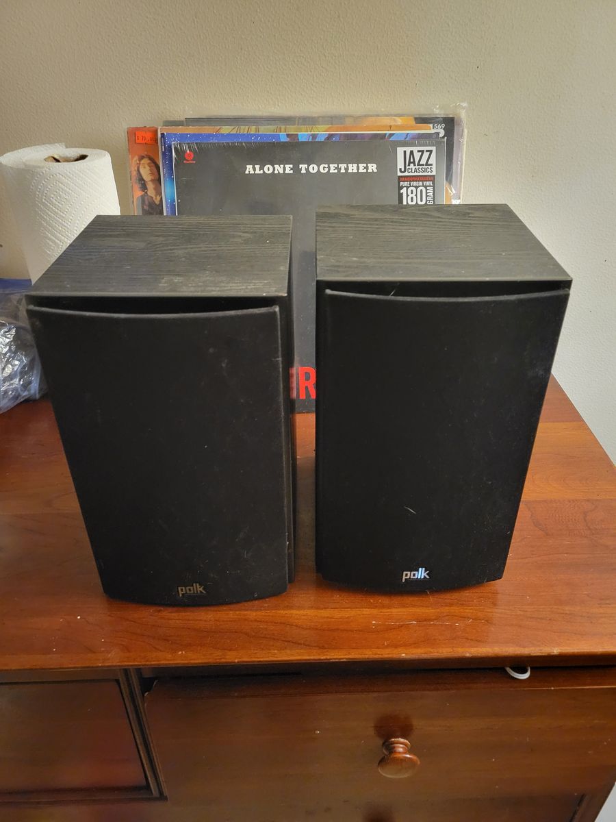 Polk audio T15 speakers