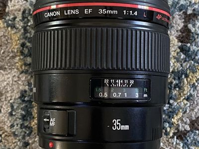 Canon EF 35mm f/1.4 L USM
