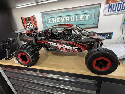 Traxxas Funco® Pro Scale® 2WD Brushless RTR Sand Car