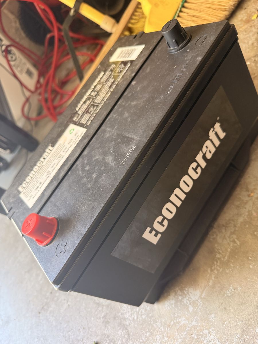Econocraft 65-E Battery 850 CCA (Cold Cranking Amps)