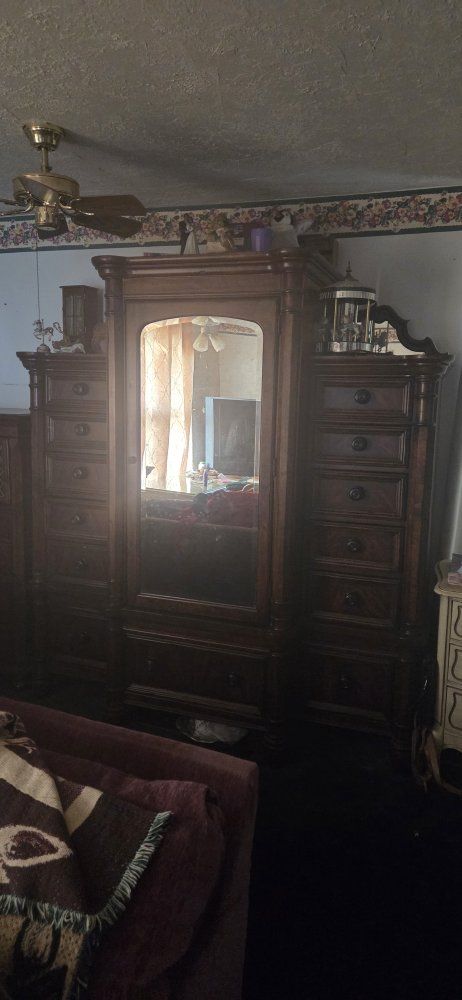Main image 18