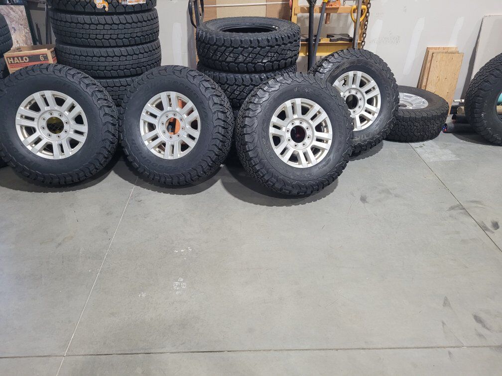 Ford 8x170 superduty 5 wheels & 6 tires