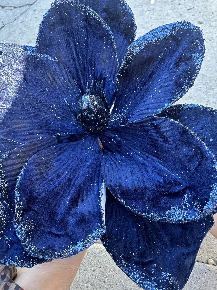 Large Blue Velvet Glitter Flower Decoration Faux blue/black 10 piece