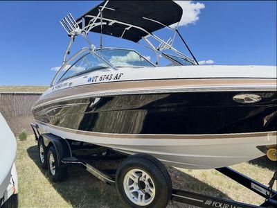 Four Winns boat H240