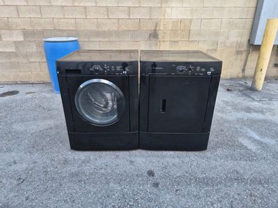 FRIGIDAIRE SET WASHER AND ELECTRIC DRYER FREE DEL