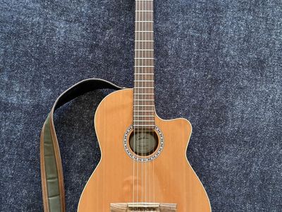 Godin Concert CW Clasica II — Nylon String Acoustic-Electric - Used