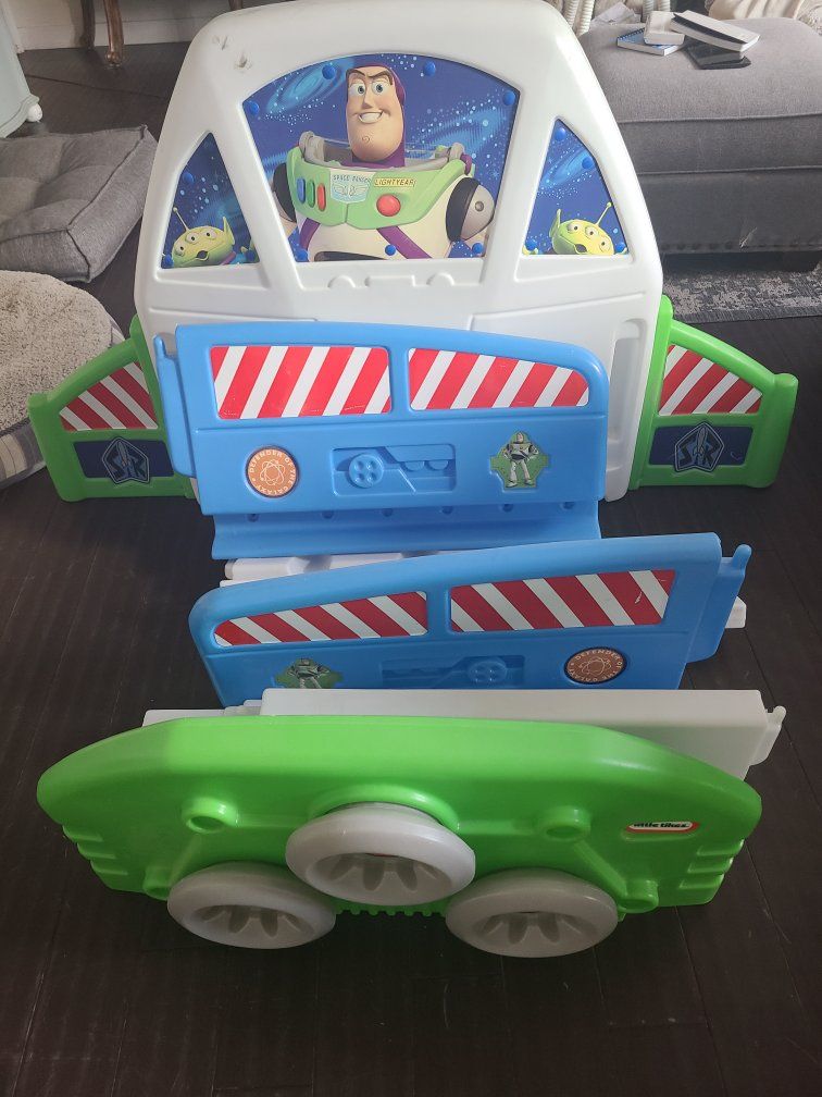 Little Tikes Buzz Lightyear Toddler Bed