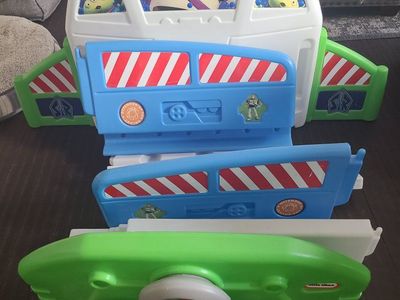 Little Tikes Buzz Lightyear Toddler Bed