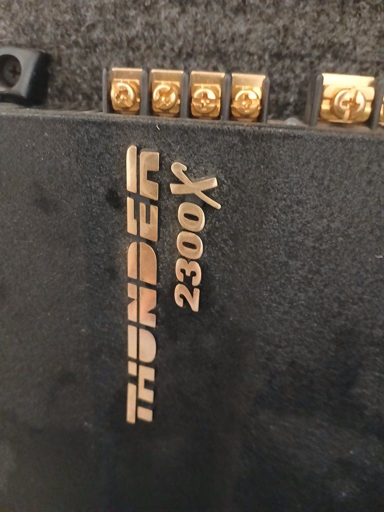 MTX THUNDER 2300X AMPLIFIER 