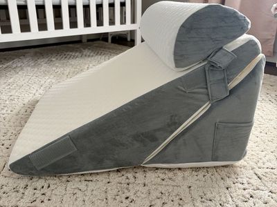 Wedge Pillow