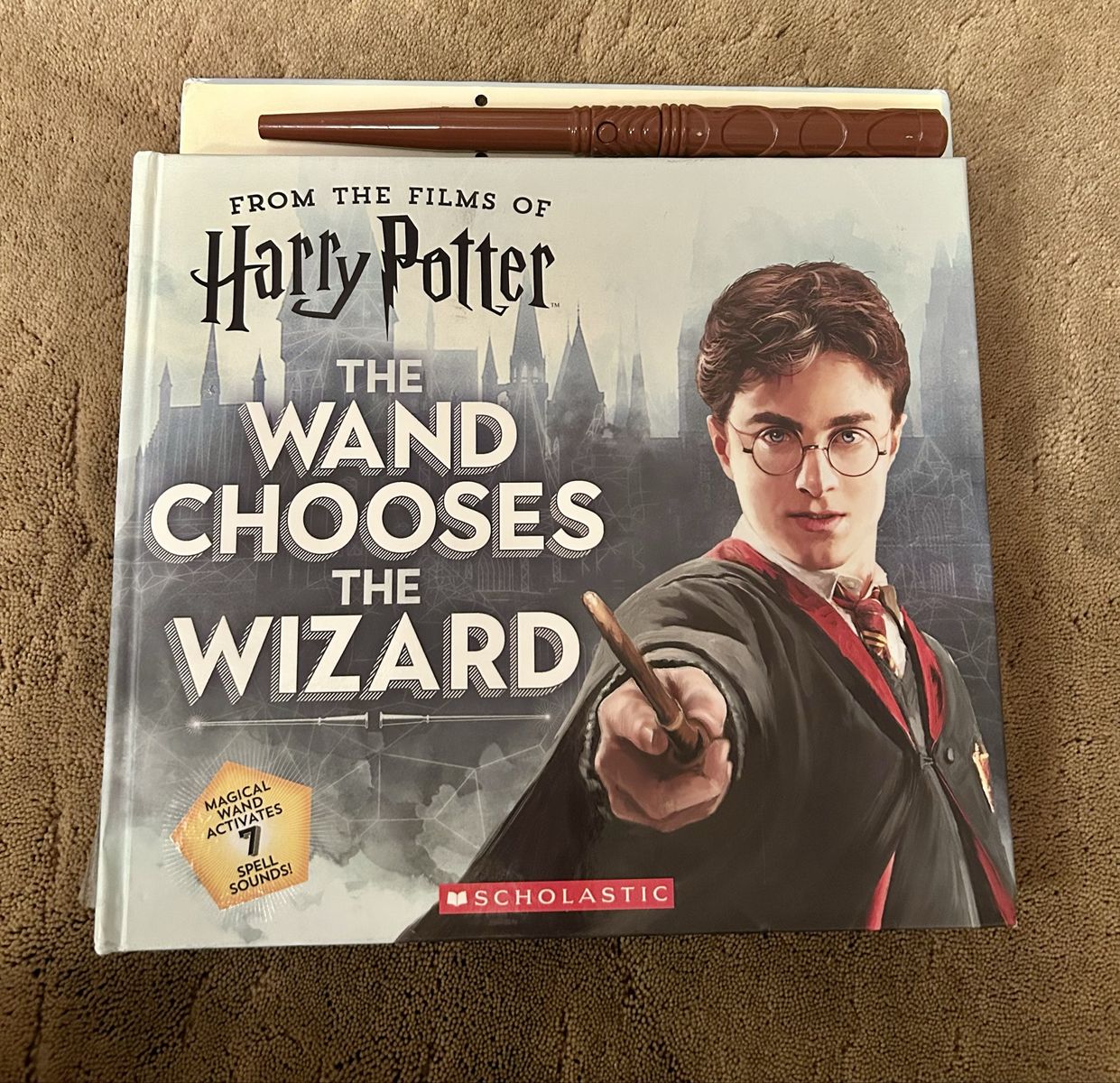 Harry Potter "The Wand Chooses the Wizard" Interactive Book with Wand by Scholastic