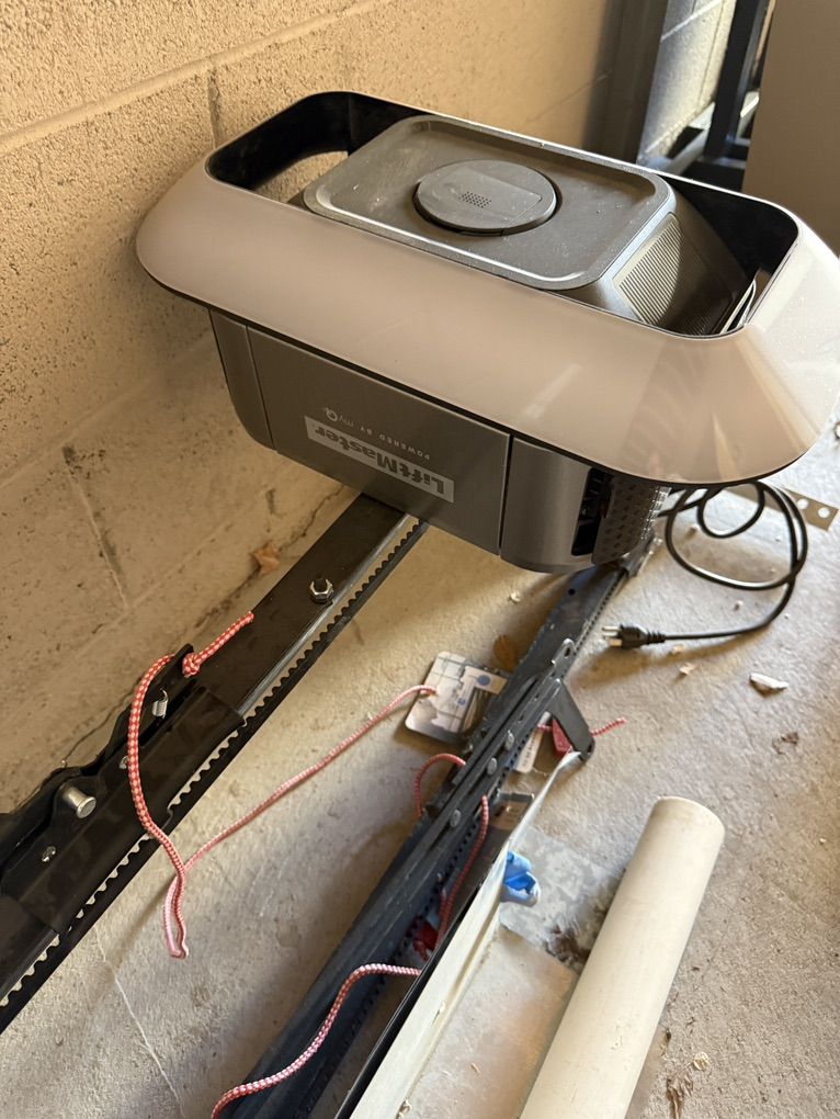 Main image 5