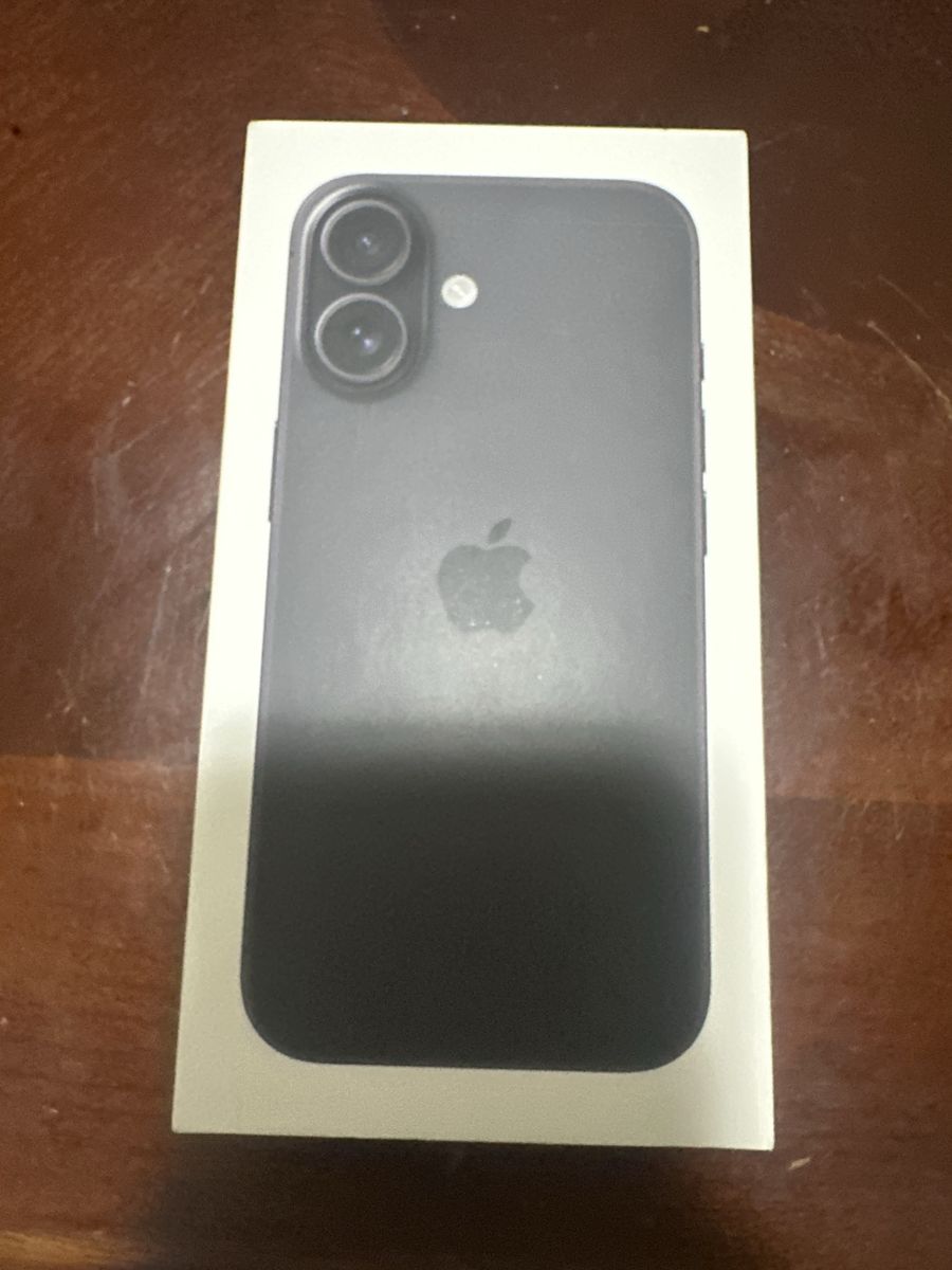 iPhone 16