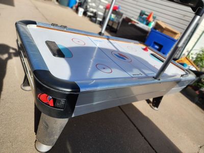 Air Hockey Table