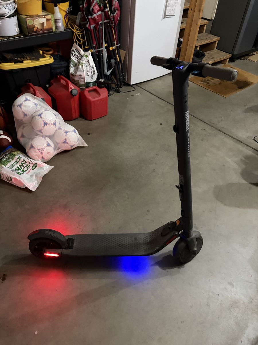 Segway Ninebot ES2 Electric Kick Scooter