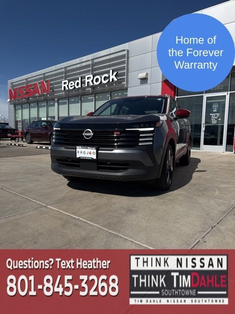 2025 Nissan Kicks SR