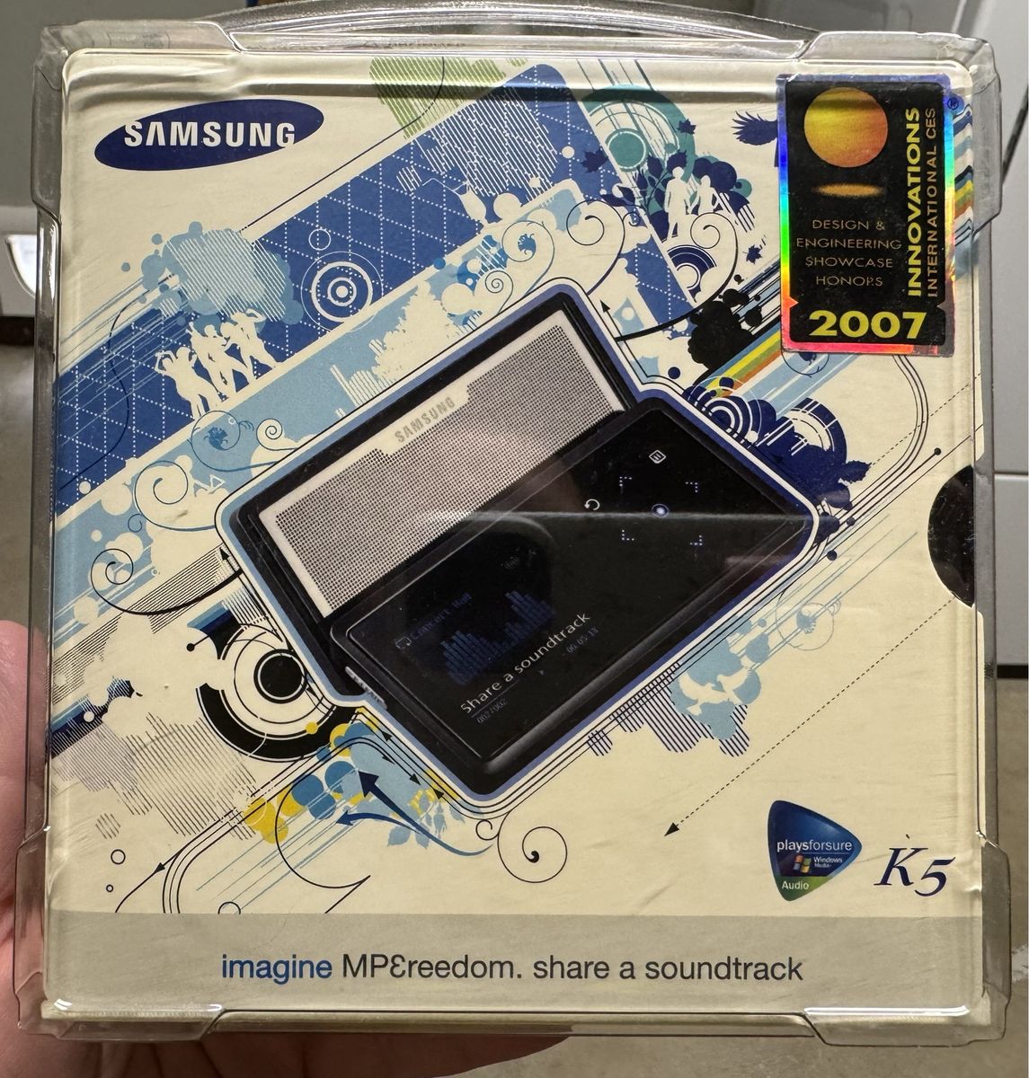 Samsung YP-K5JQB 2GB Imagine MP3 Player - Factory Sealed- small cut in plastic, not opened/ Brand New in Box (2006 Vintage Tech)