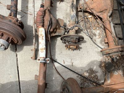 1986 Jeep CJ-7 Dana 30 Front Axle, Wide Track, Fits '81 1/2 to '86 CJ-5, CJ-7, and Scrambler