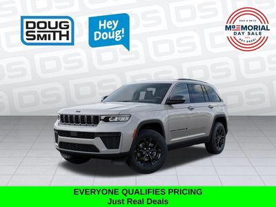 2026 Jeep Grand Cherokee Laredo Altitude
