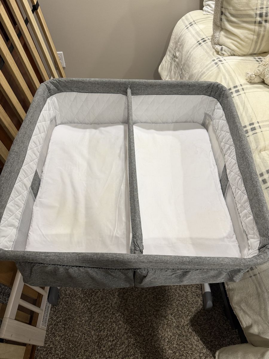 Simmons Kids City Sleeper Twin Bassinet – Like New, Used 6 Months
