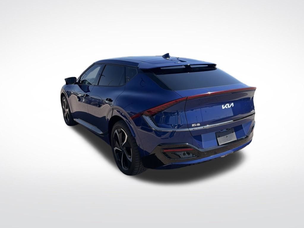 Main image 3