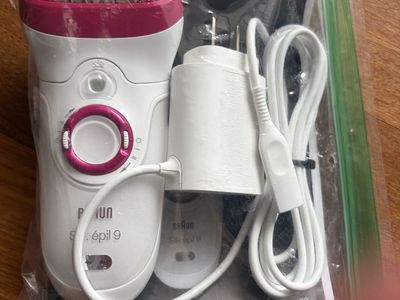 Braun Silk-epil 9 Epilator for Hair Removal