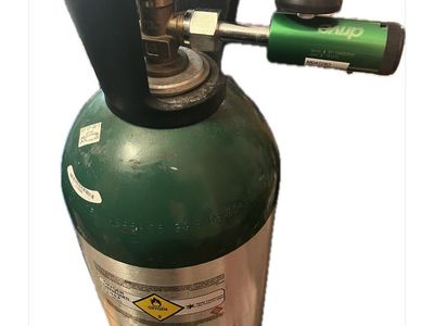 Medical breathing air oxygen tank MM 3400 litres With regulator