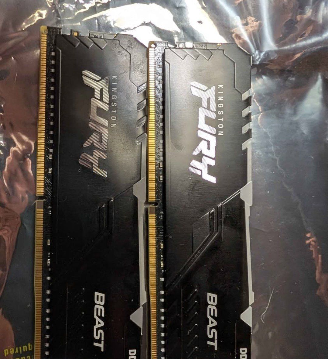 8x32gb DDR4 RGB memory. 3200MHz x 6 $340 and 3600MHz x 2 $360. Sell the set separately.
